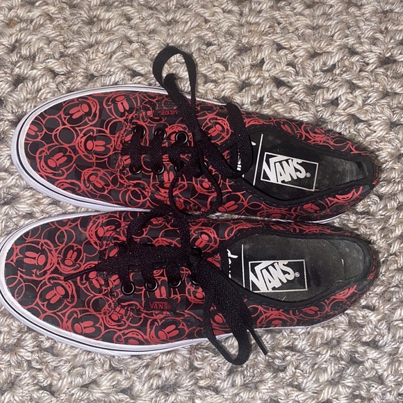 Vans Mickey Mouse Disney limited edition lace up sneakers - Picture 4 of 10